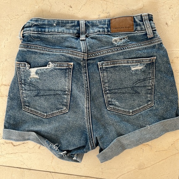 American eagle mom ripped and worn in shorts - Picture 3 of 3